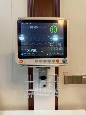 แบรคเกตผนังที่เข้ากันได้กับ Rainbow Patient Monitor แบรคเกตทางเลือกสําหรับ Mindray IMEC Monitor