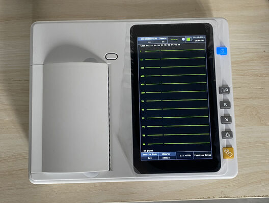 เครื่องวัดคลื่นไฟฟ้าหัวใจ (ECG/EKG) แบบพกพา หน้าจอ LCD 7 นิ้ว 6 ช่อง พร้อมแหล่งจ่ายไฟสำหรับโรงพยาบาล