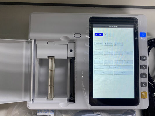 เครื่องวัดคลื่นไฟฟ้าหัวใจ (ECG/EKG) แบบพกพา หน้าจอ LCD 7 นิ้ว 6 ช่อง พร้อมแหล่งจ่ายไฟสำหรับโรงพยาบาล